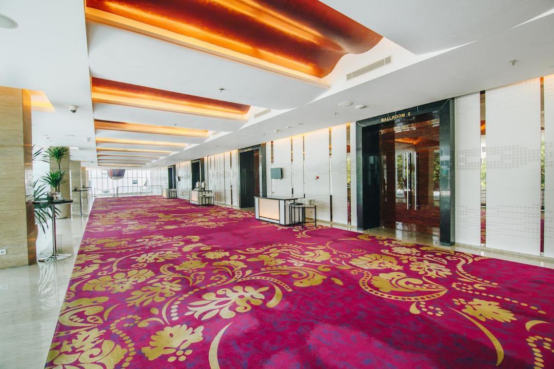 JS Luwansa Hotel&Convention Center Jakarta Buitenkant foto