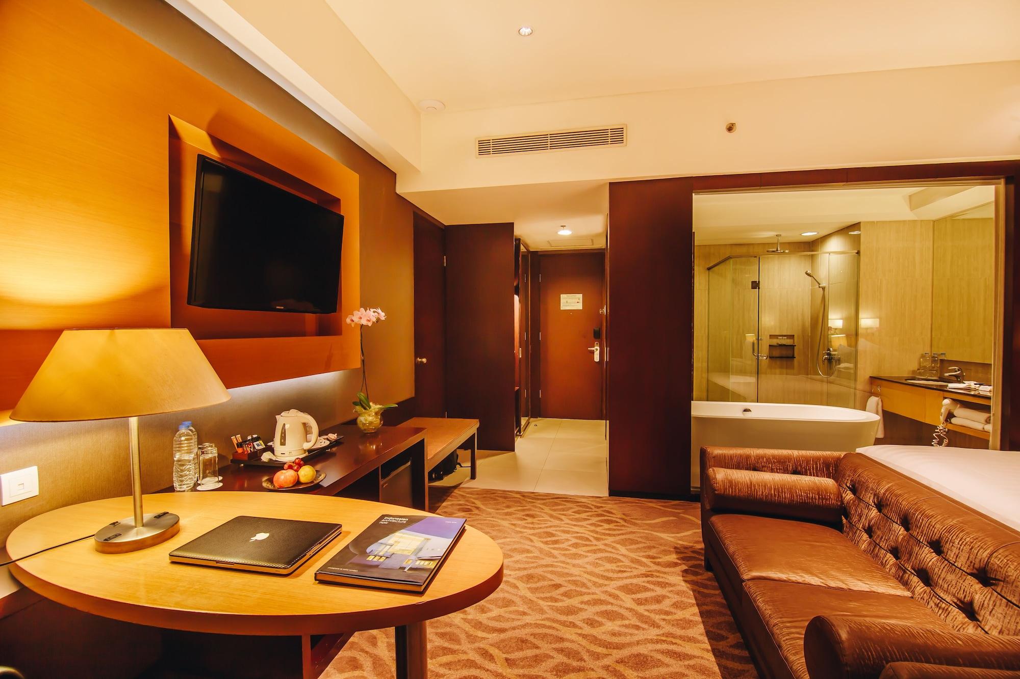 JS Luwansa Hotel&Convention Center Jakarta Buitenkant foto