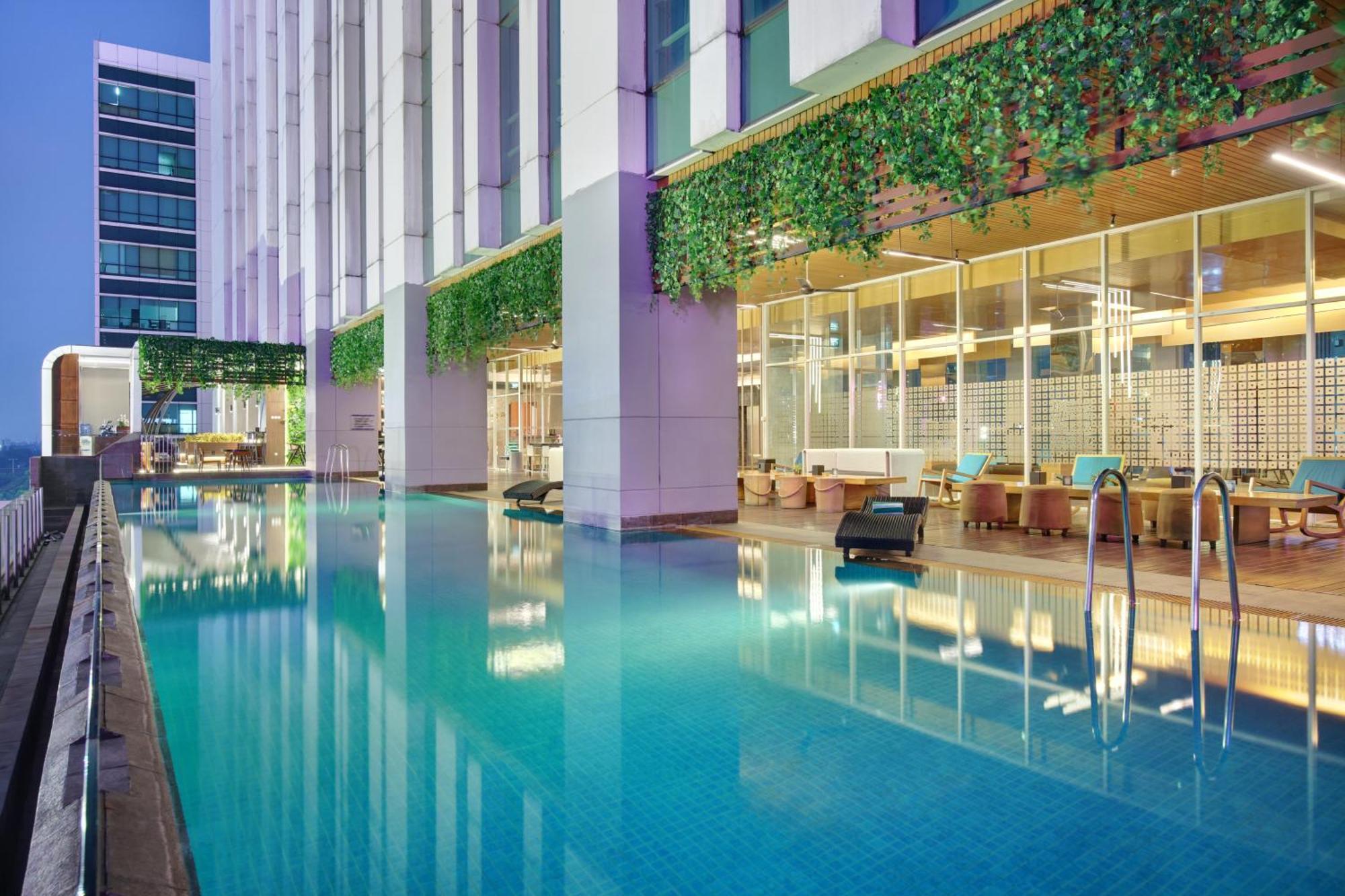 JS Luwansa Hotel&Convention Center Jakarta Buitenkant foto