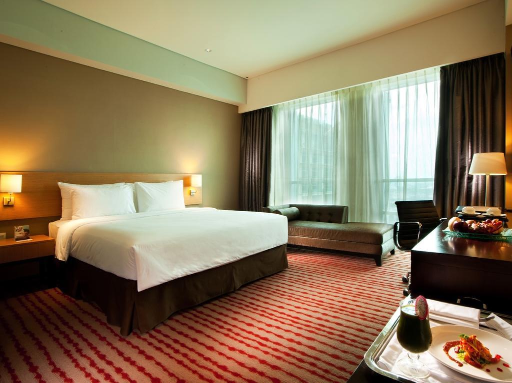 JS Luwansa Hotel&Convention Center Jakarta Buitenkant foto